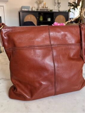 Genuine Leather Crossbody Bag in Rich Chestnut Brown